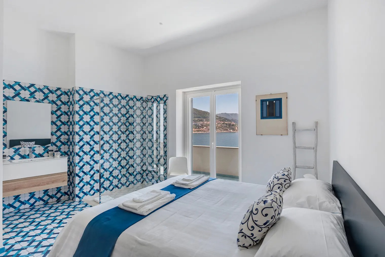 Room Toti